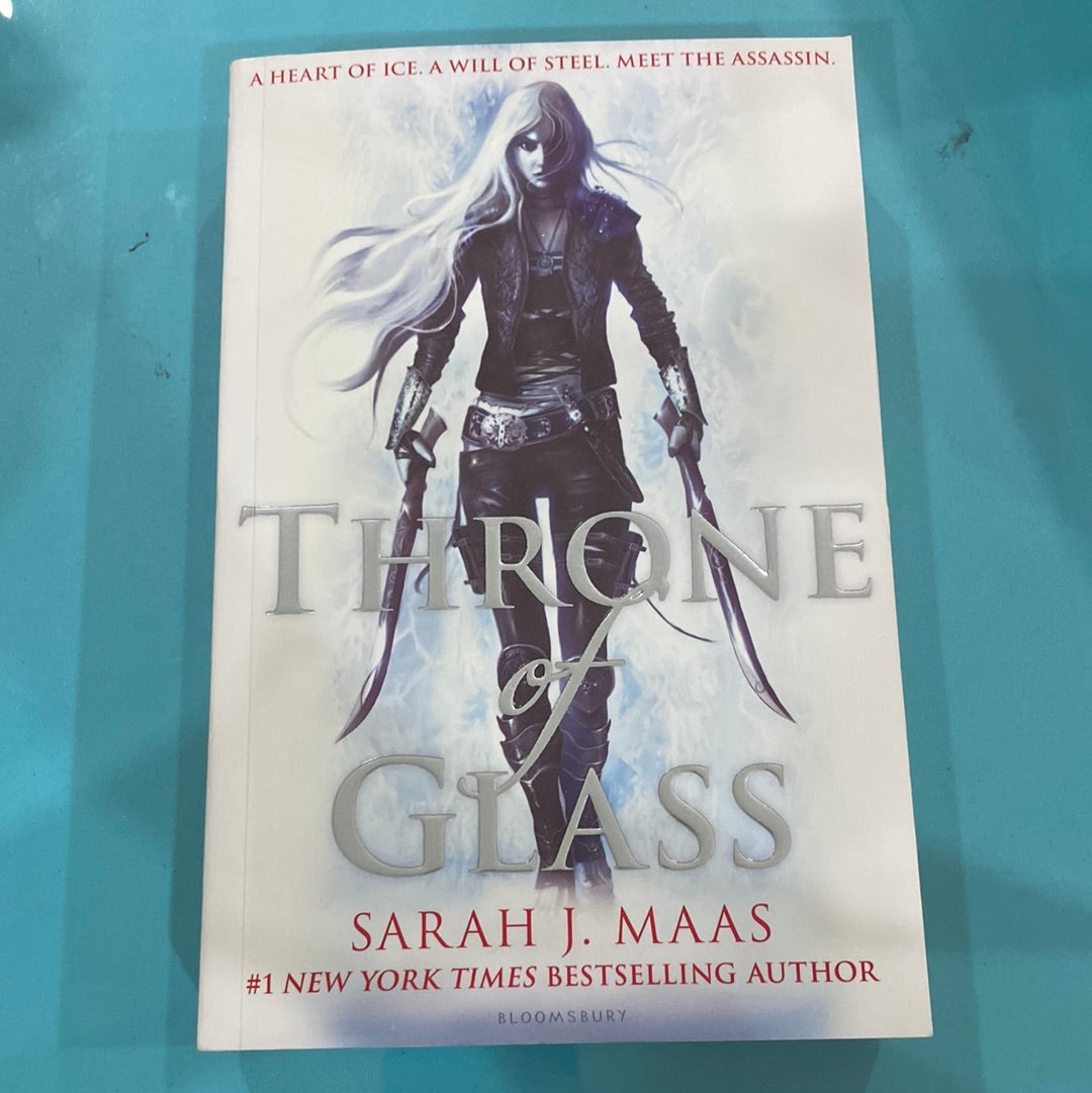 Throne of glass -Sarah j Maas