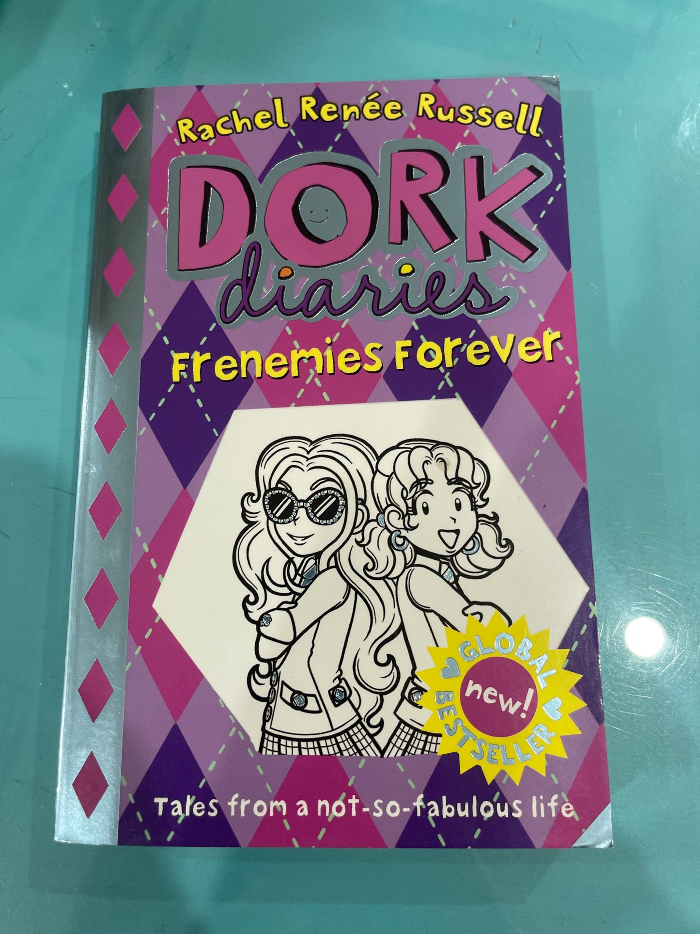 Dork diaries frenemies forever - Rachel Renee Russell