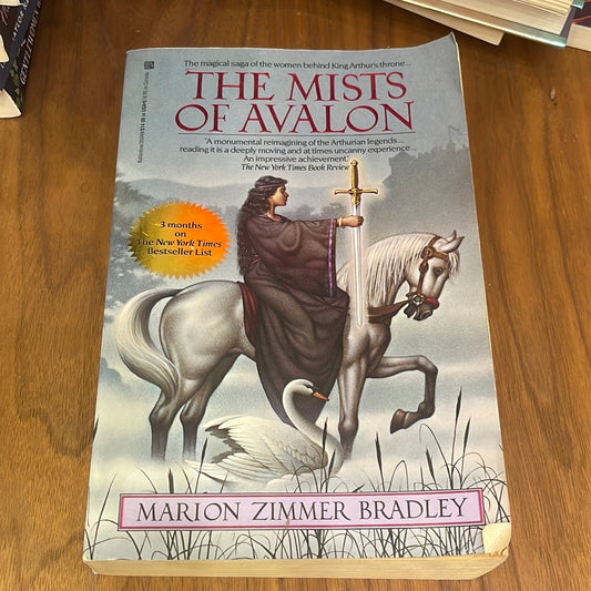 The mists of Avalon - Marion Zimmer Bradley