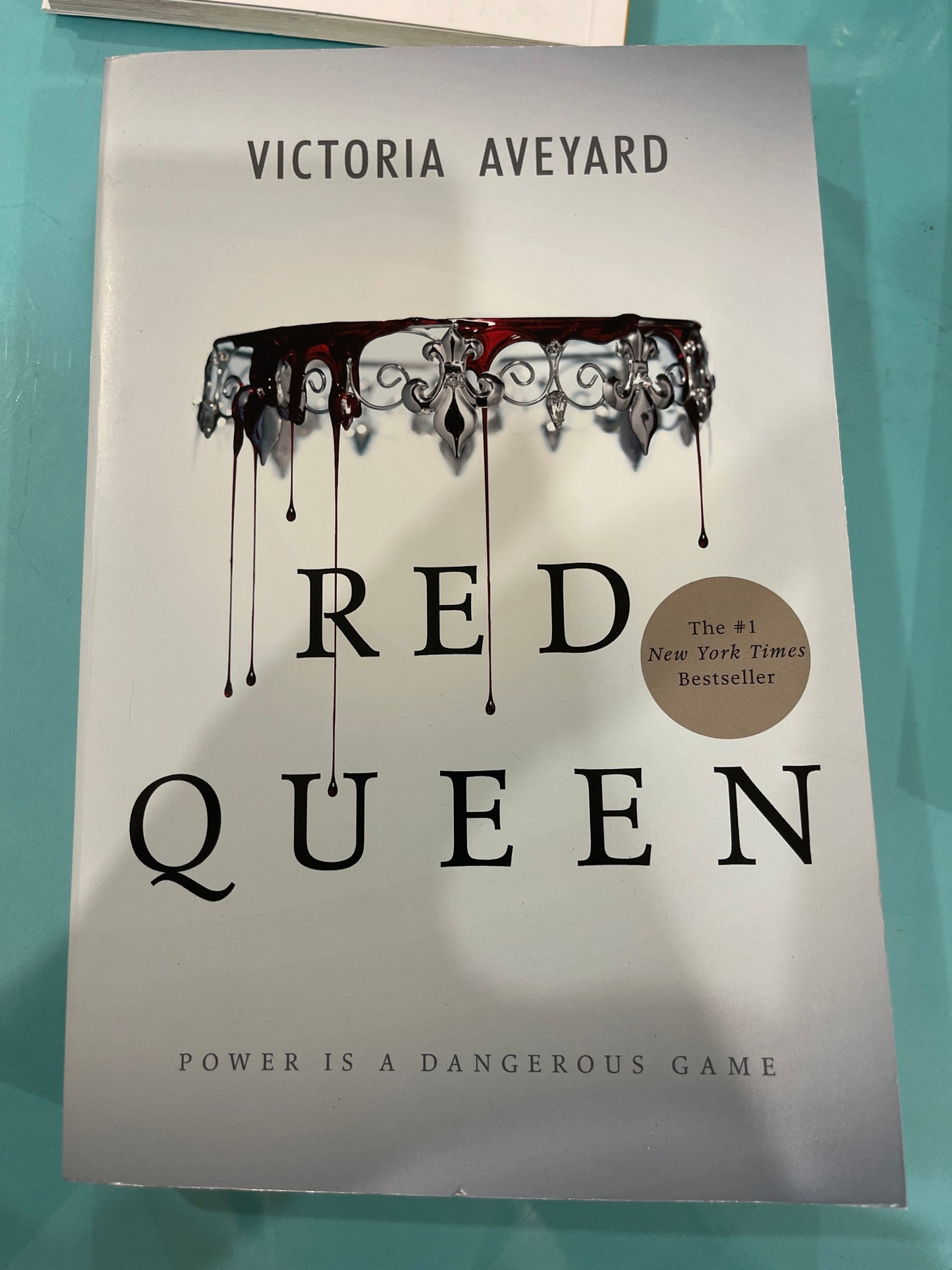 Red Queen - Victoria Aveyard