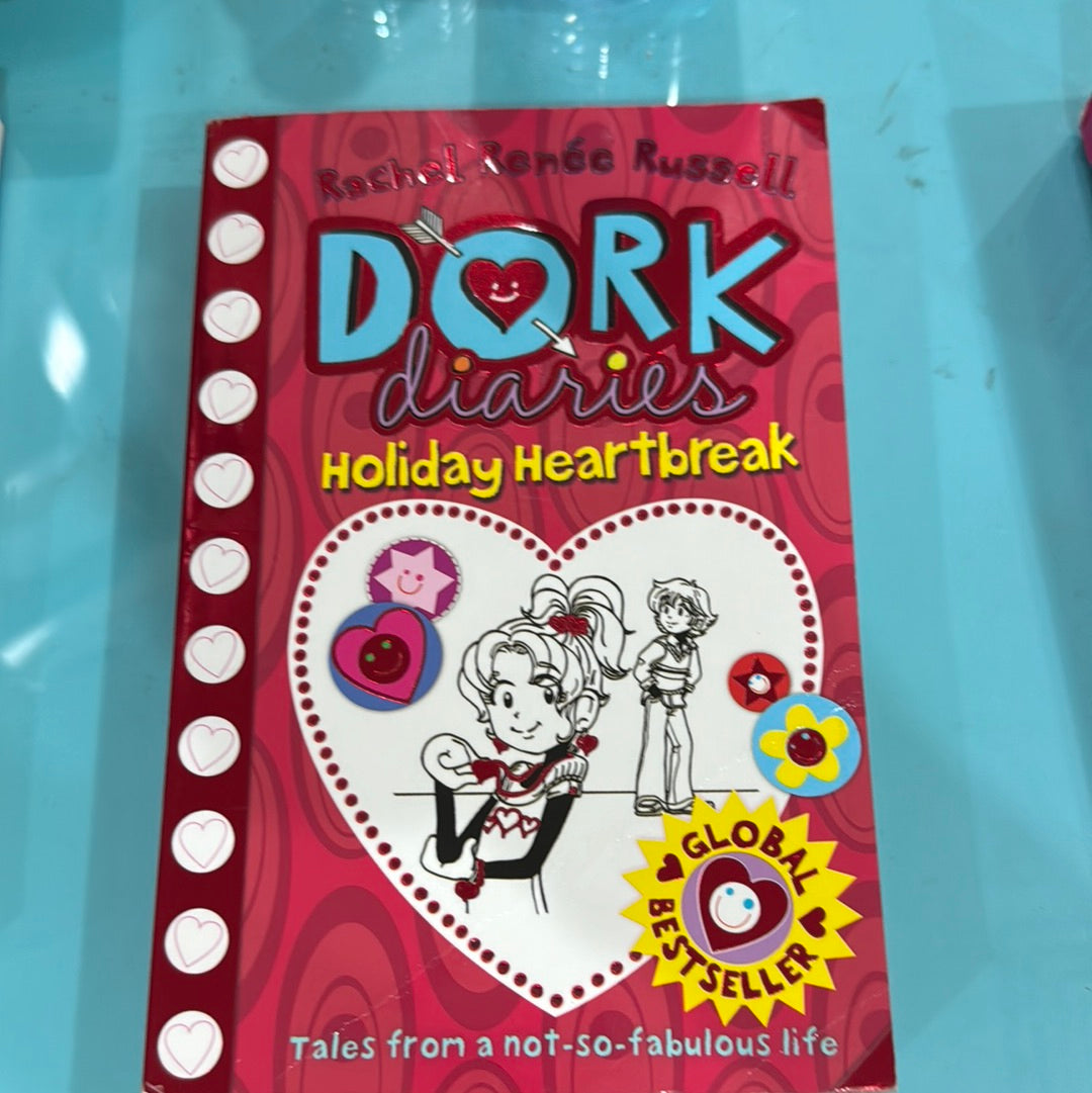 Dork diaries holiday heartbreak – Rachel Renee Russell ￼