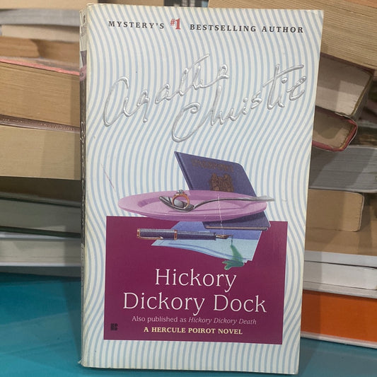Hickory dickory dock - Agatha Christie