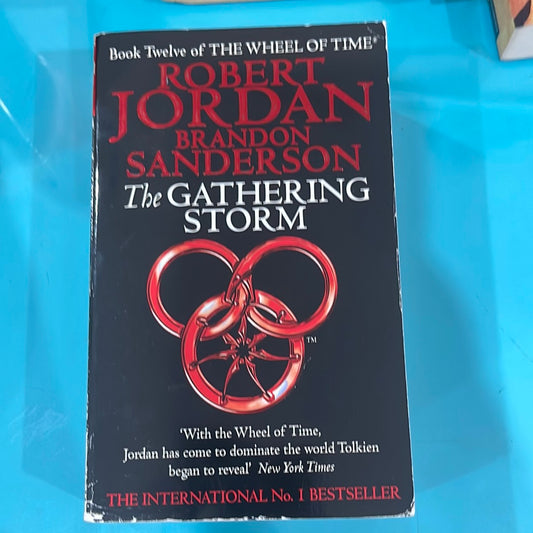 The Gathering storm - Robert Jordan, Brandon Sanderson (book 12 The wheel of time )