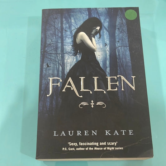 Fallen- Lauren Kate